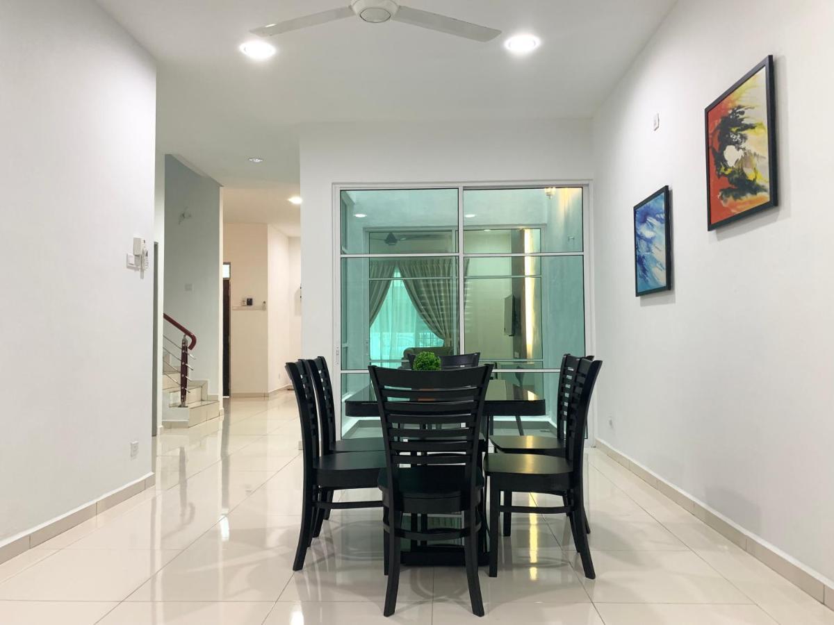 Langkawi Cozy Holiday Home At Taman Simfoni By Zervin Kuah Exterior photo