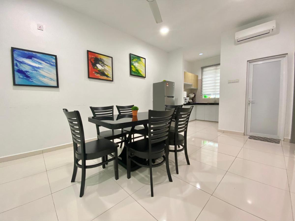 Langkawi Cozy Holiday Home At Taman Simfoni By Zervin Kuah Exterior photo