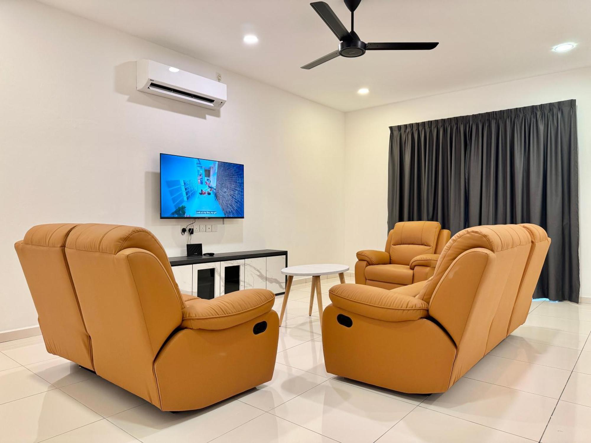 Langkawi Cozy Holiday Home At Taman Simfoni By Zervin Kuah Exterior photo